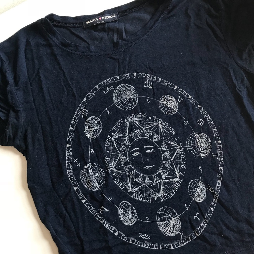 BRANDY MELVILLE CROPPED T-SHIRT